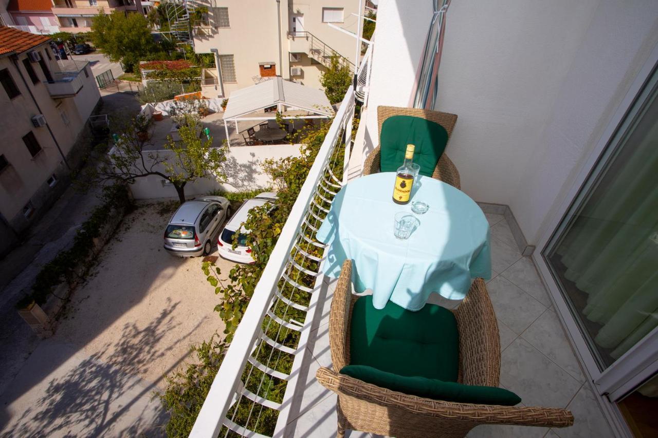 Apartmani Miki Подгора Екстер'єр фото