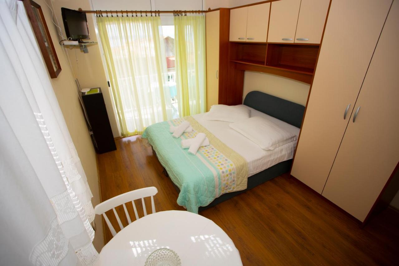 Apartmani Miki Подгора Екстер'єр фото