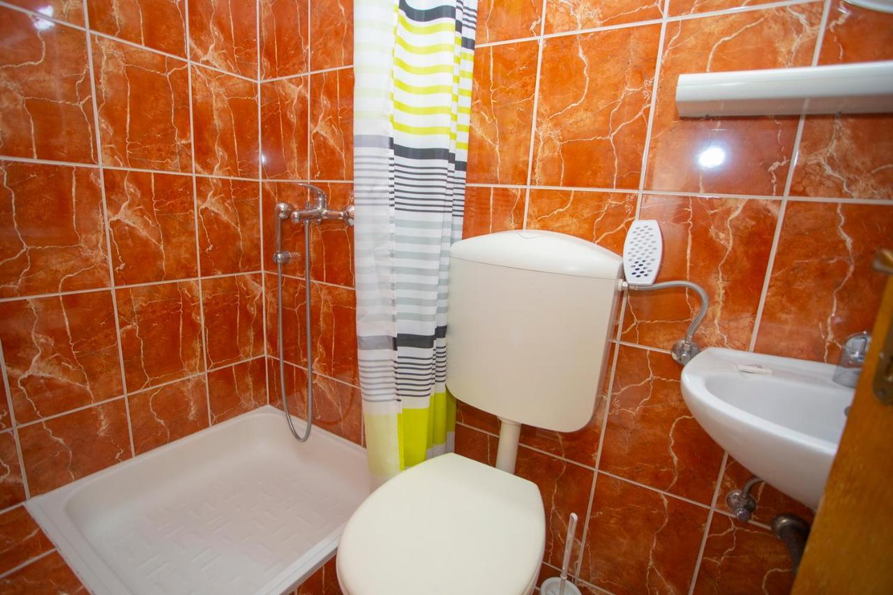 Apartmani Miki Подгора Екстер'єр фото