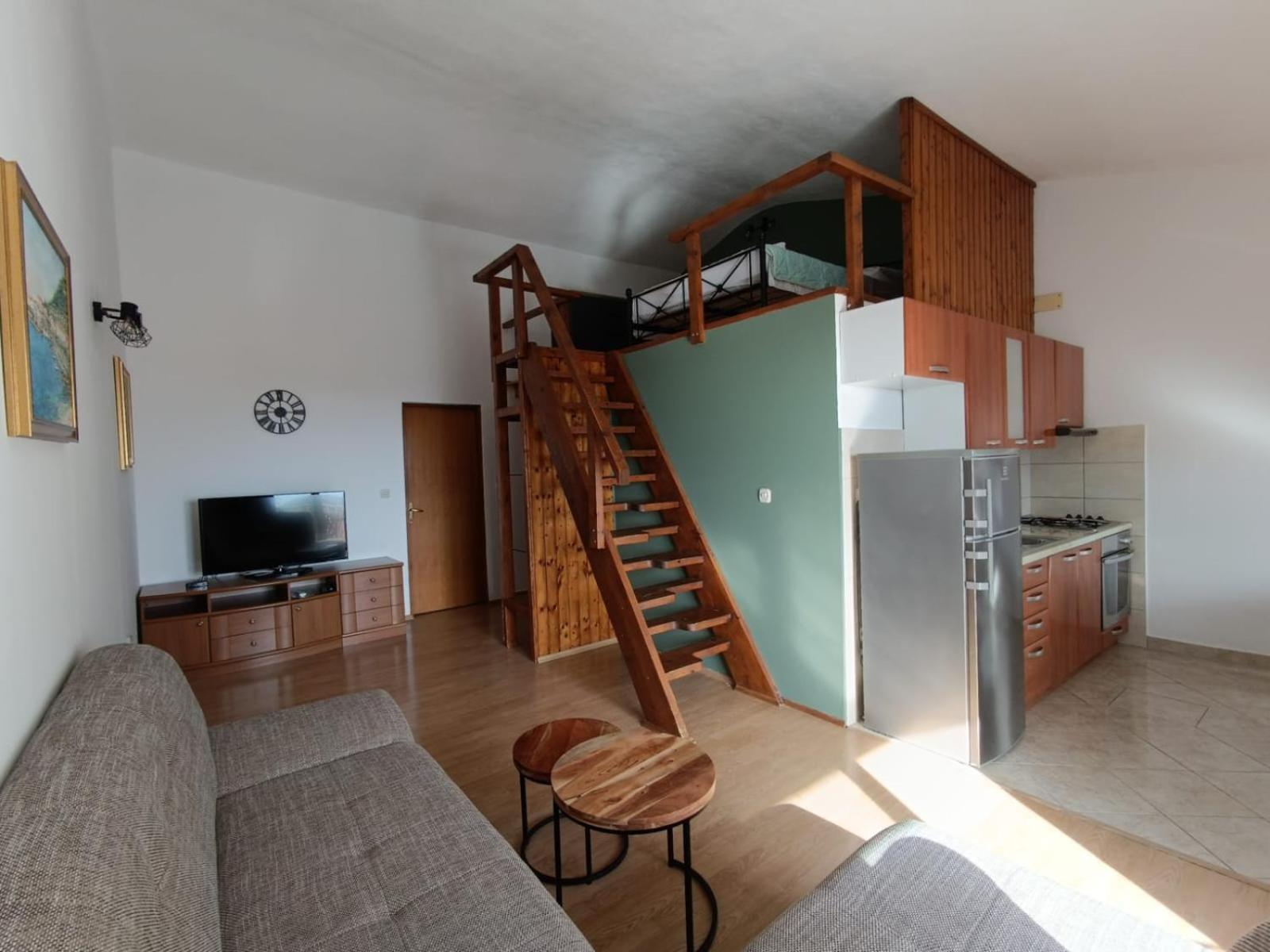 Apartmani Miki Подгора Екстер'єр фото